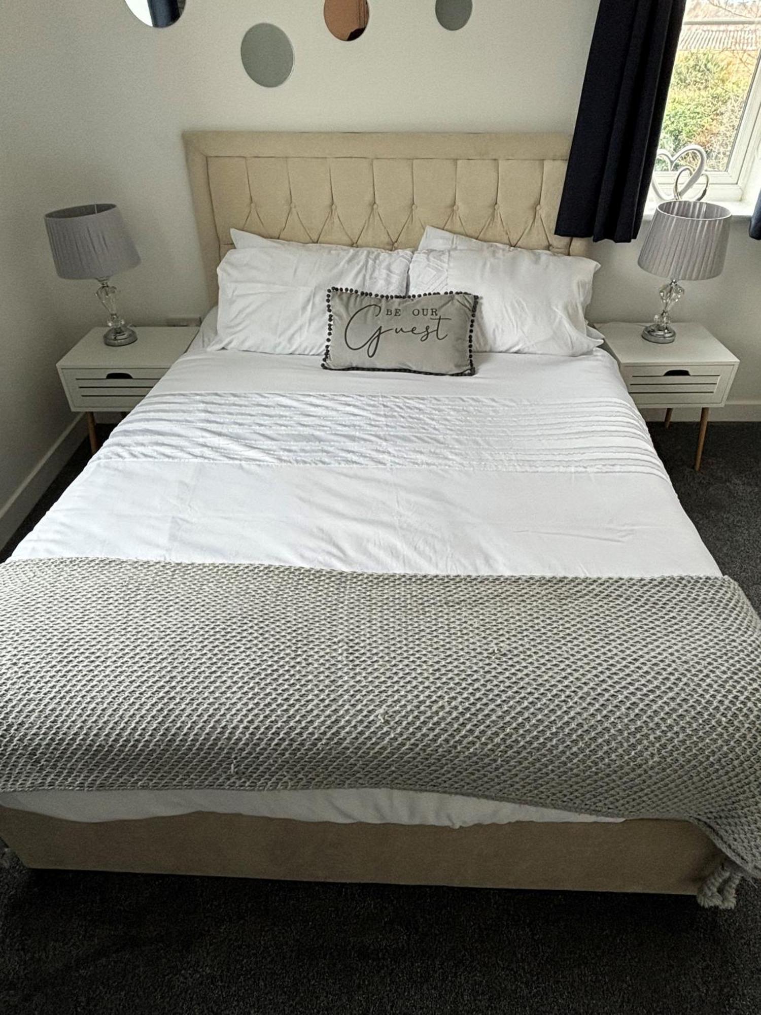 Cathedral Apartment ลิชฟิลด์ ภายนอก รูปภาพ
