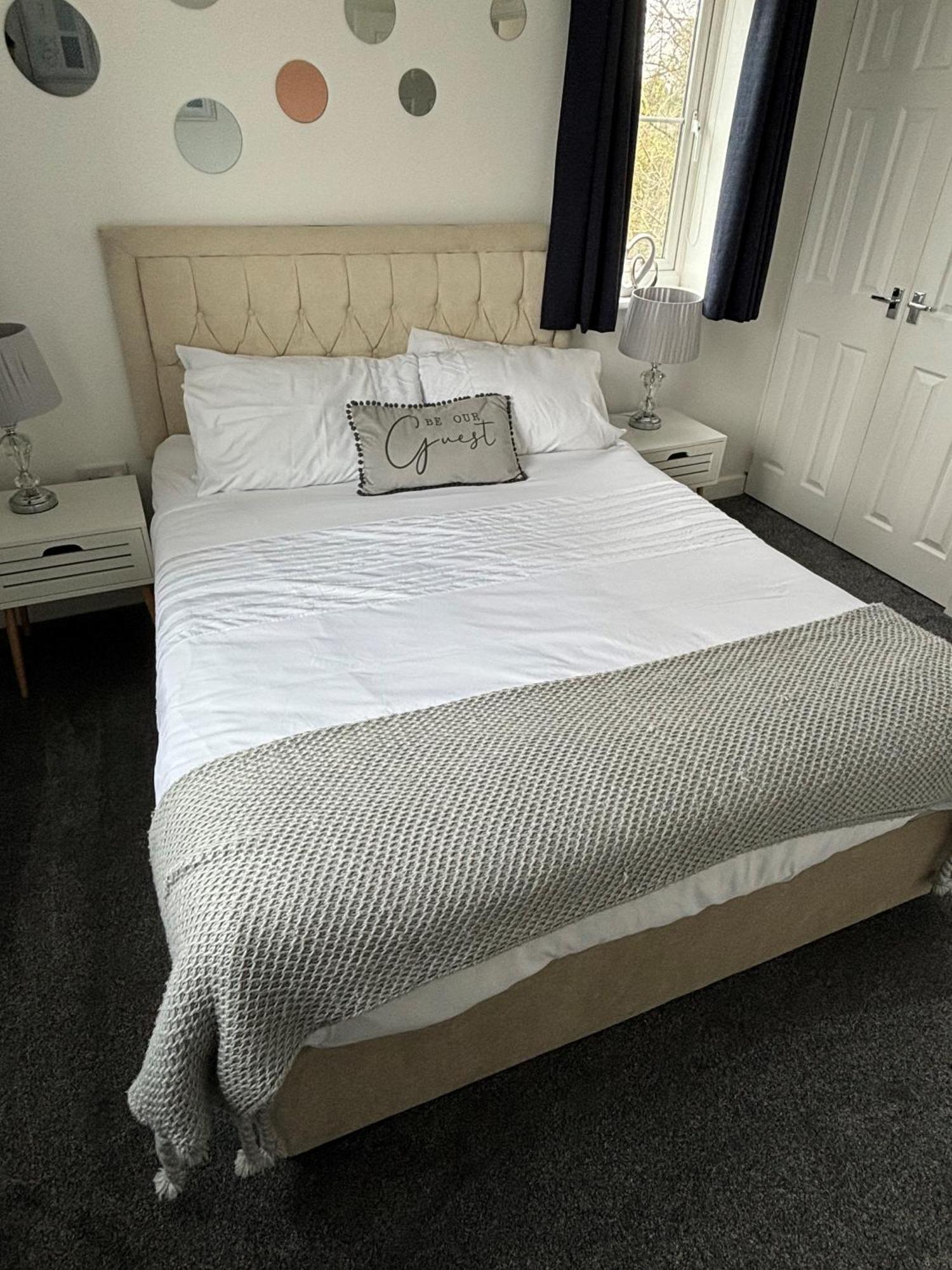 Cathedral Apartment ลิชฟิลด์ ภายนอก รูปภาพ